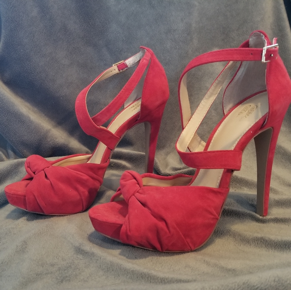 Victoria Secret Heels - Picture 3 of 4